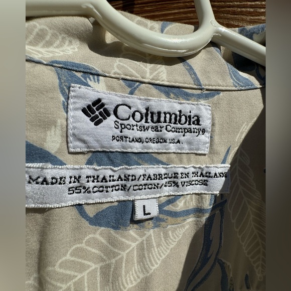 Columbia Hawaiian Floral Button Up Shirt - Picture 5 of 6